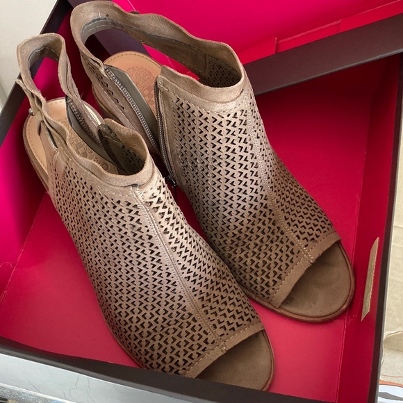 Vince Camuto open toe booties - Picture 1 of 4